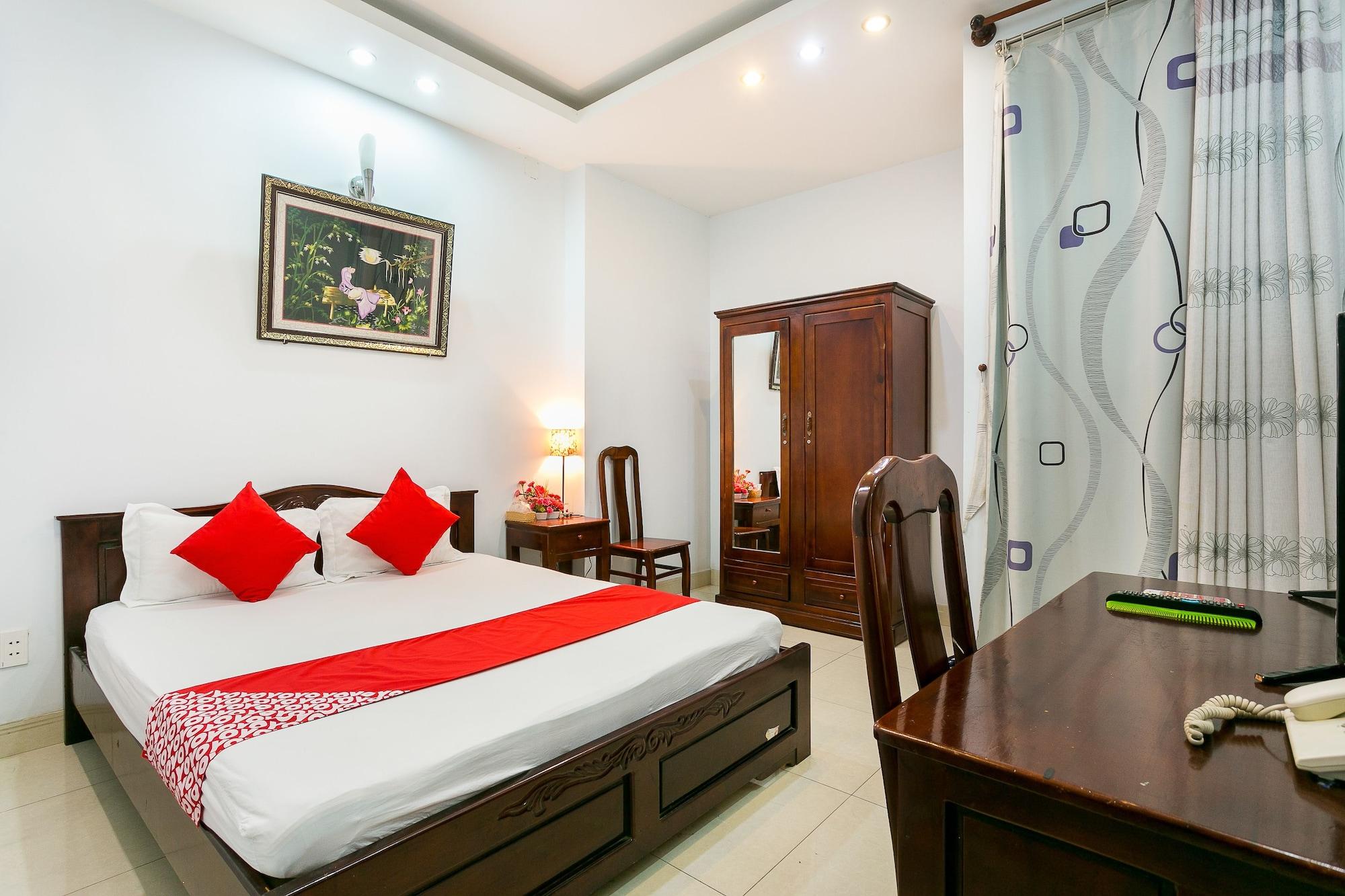 Oyo 130 Tuan Long Hotel Cidade de Ho Chi Minh Exterior foto