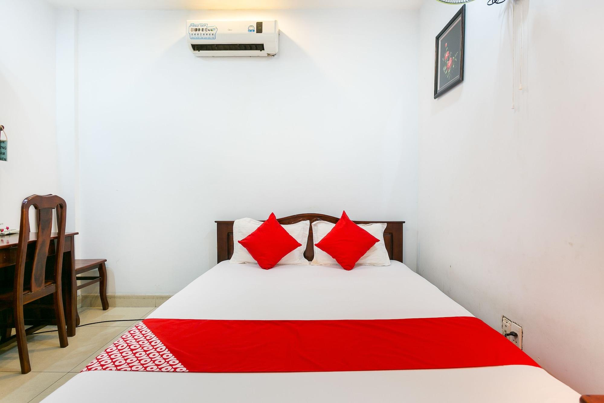 Oyo 130 Tuan Long Hotel Cidade de Ho Chi Minh Exterior foto