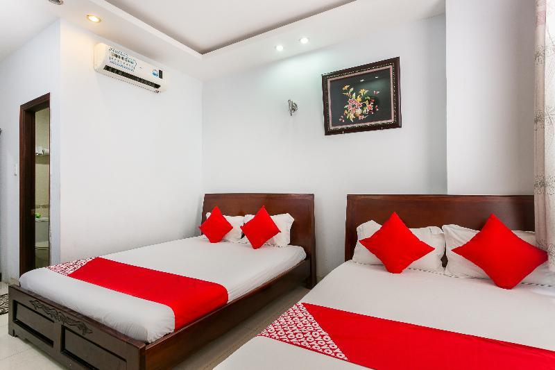 Oyo 130 Tuan Long Hotel Cidade de Ho Chi Minh Exterior foto